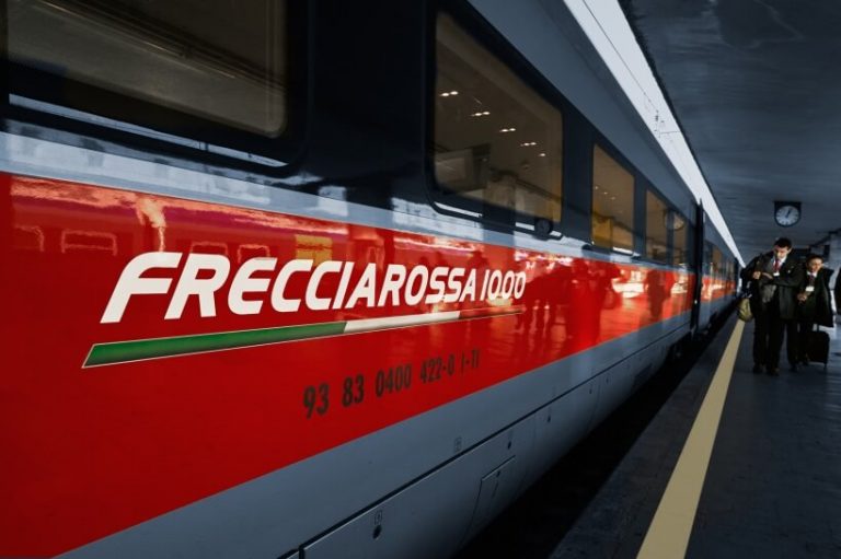 Поезда Frecciarossa